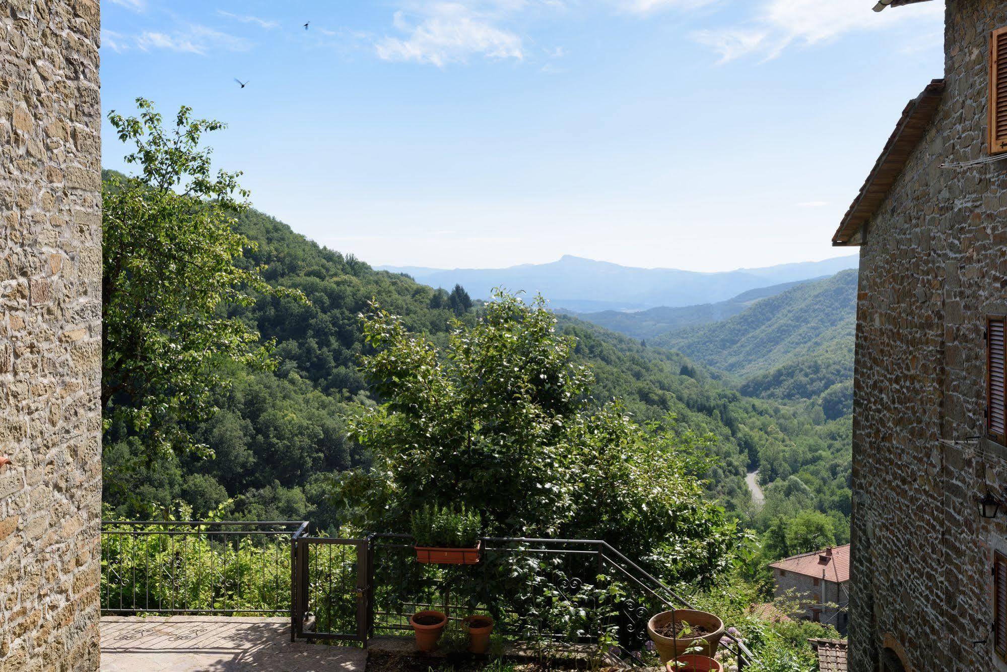 Borgo Dei Corsi Holiday House Reggiolo Buitenkant foto