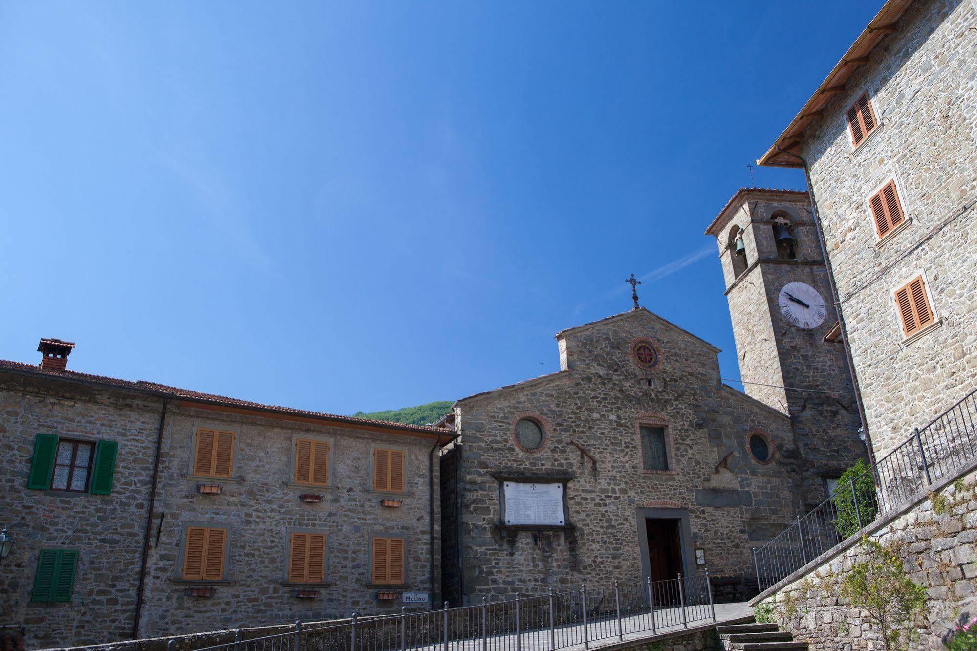 Borgo Dei Corsi Holiday House Reggiolo Buitenkant foto