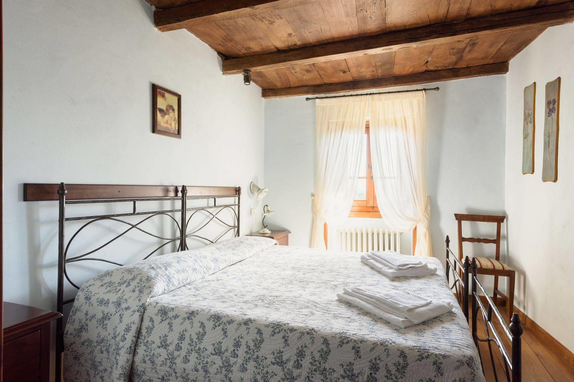 Borgo Dei Corsi Holiday House Reggiolo Buitenkant foto